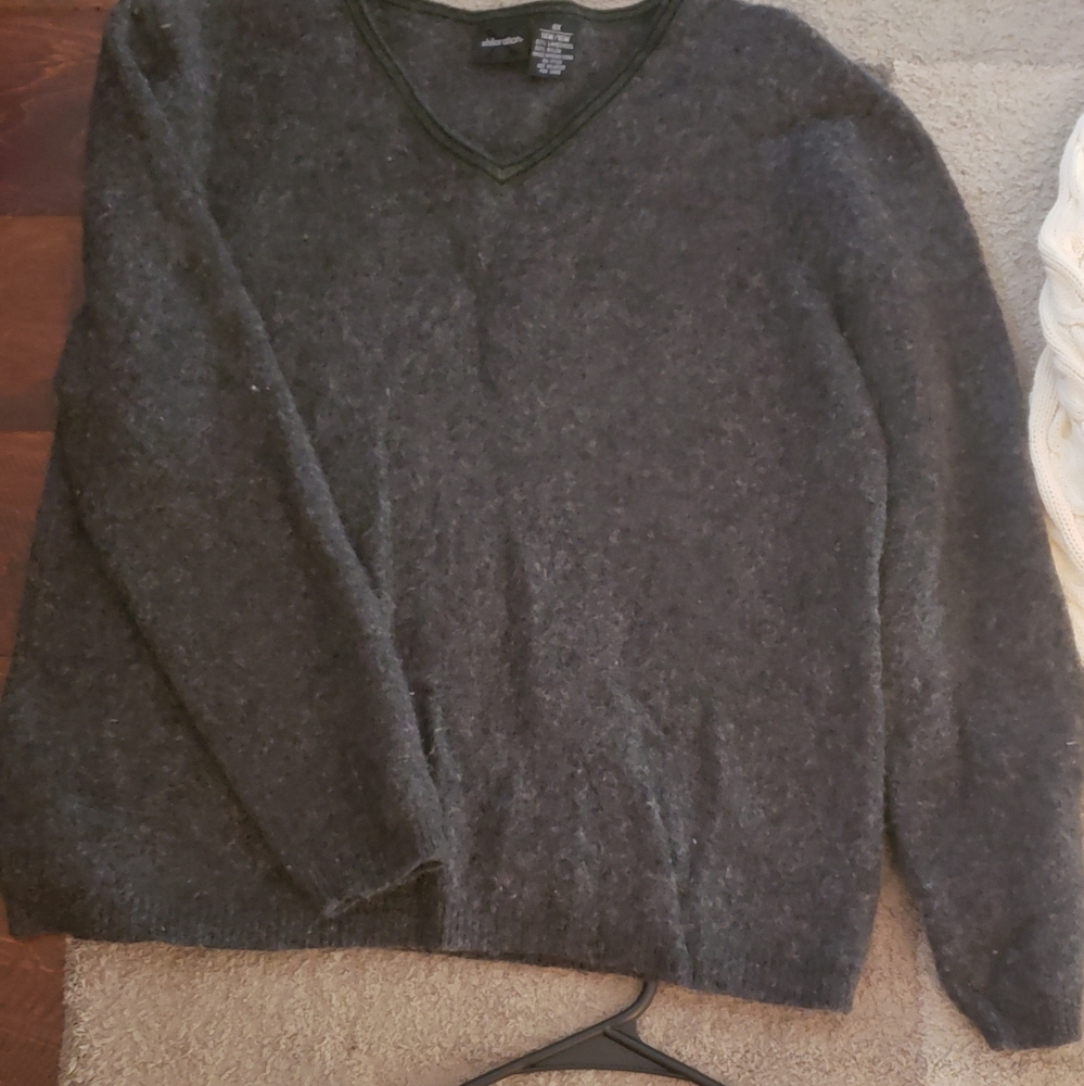 Long sleeve sweater